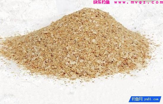 挥泪分享一款让鲫鱼疯咬不断的饵料配方(图1)