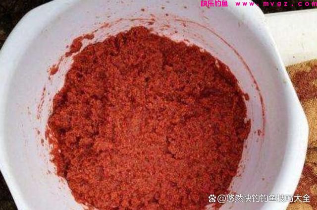 野外钓鲫鱼最好用的饵料(图2)