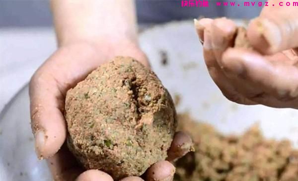 鲤鱼为啥那么好钓？原来老司机是这样钓，难怪比钓鲫鱼过瘾
