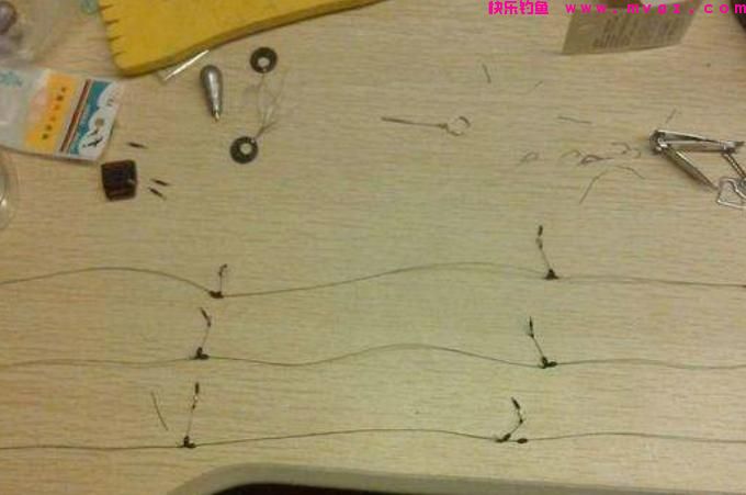 为啥钓鲫鱼的人越来越多？谨记2种特色钓法，上鱼又快又狠(图3)