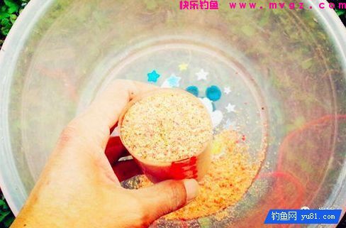 告诉大家钓鱼打窝的几种方法，绝对好用(图5)