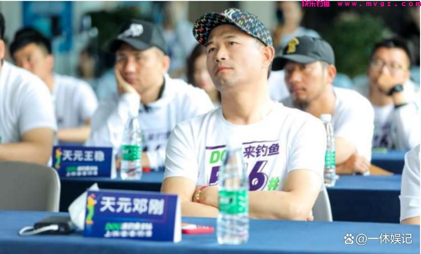 从“钓王”到3000万粉丝顶流网红，邓刚都经历了什么(图11)