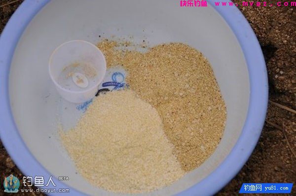 自配鲫鲤草鳊通用拉饵的心得(图1) 自配鲫鲤草鳊通用拉饵的心得(图1)