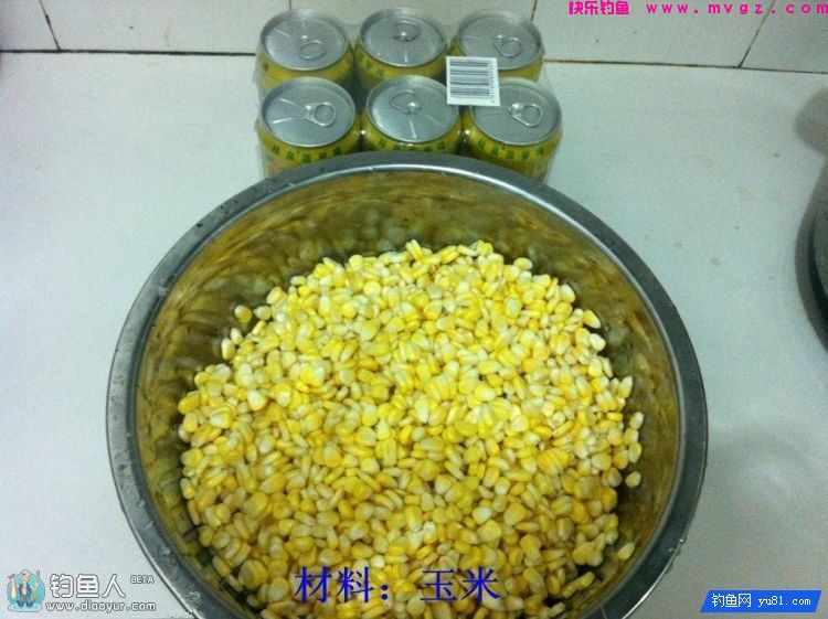 自制钓草鱼的果香玉米饵（图解制作过程）(图2)