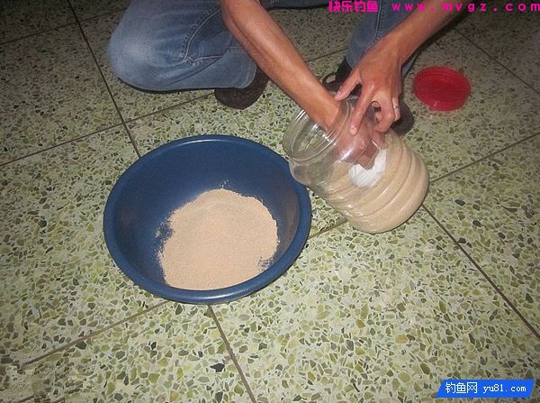 自制红薯钓鲤鱼和草鱼的爆炸钩饵料配方(图2)