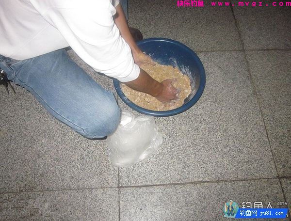 自制红薯钓鲤鱼和草鱼的爆炸钩饵料配方(图9)
