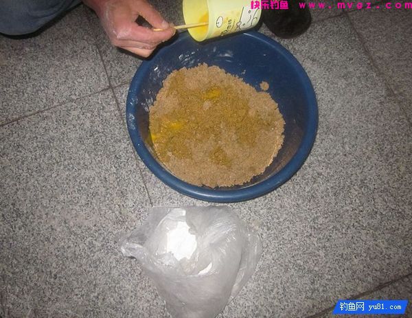 自制红薯钓鲤鱼和草鱼的爆炸钩饵料配方(图11)