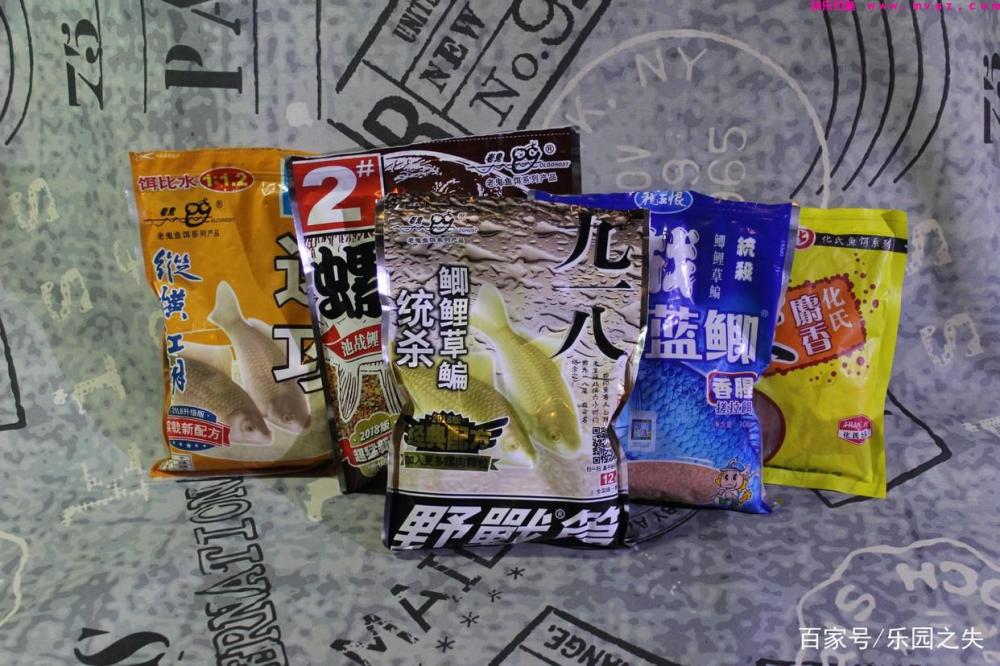 夏季作钓鲤鱼、草鱼，饵料该如何搭配？二个细节不容忽视(图2)