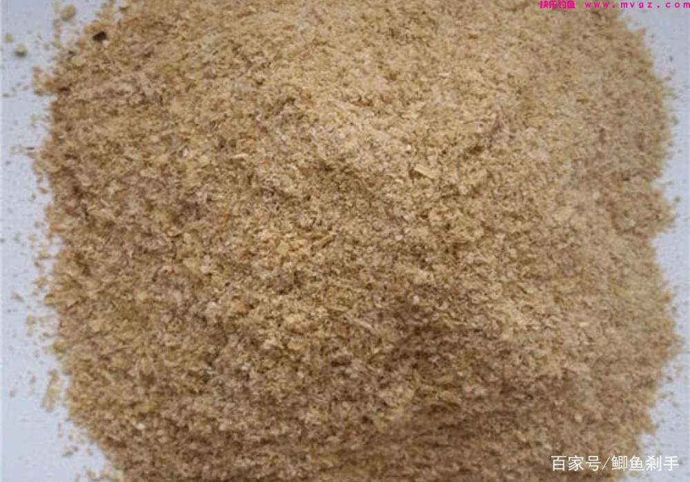 邻居熊爷爷钓鱼，钓饵只做不买，却钓获30斤野生草鱼(图3)