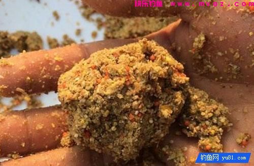 三款自制钓鲤鱼饵料配方,适合海竿配爆炸钩库钓(图1) 三款自制钓鲤鱼饵料配方,适合海竿配爆炸钩库钓(图1)