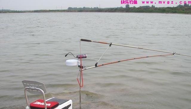 钓鲤鱼怎么选浮漂?(图5) 钓鲤鱼怎么选浮漂?(图5)