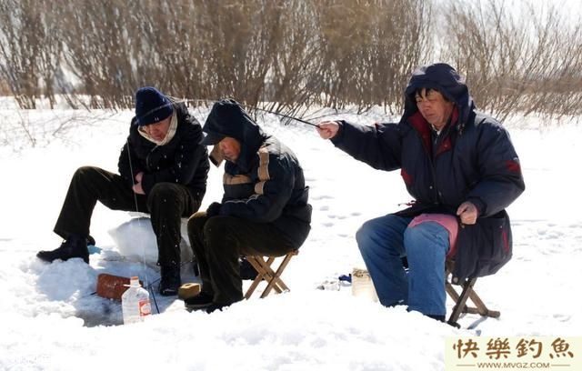 冬季钓鱼有诀窍，应该避开这4大禁忌(图1)