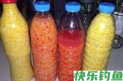 钓鲫鱼应该怎样打窝？有什么技巧？掌握这些技巧后钓鲫鱼并不难！(图3)