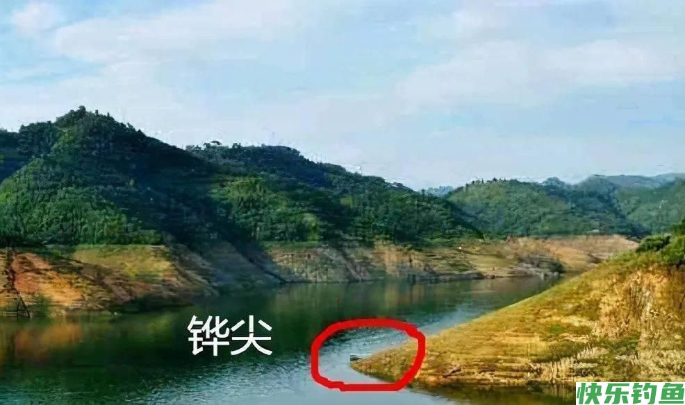 钓位找对，事半功倍，详述野钓的六大黄金钓位，新手一看便知(图3)