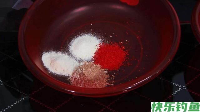 教你5个野钓时不打窝又能多钓鱼的技巧，用过的钓友都说真过瘾！(图3)