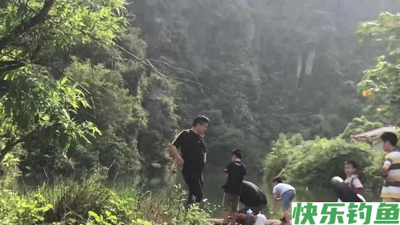 初夏钓鳊鱼的实用技巧,效果杠杠的!(图2) 初夏钓鳊鱼的实用技巧,效果杠杠的!(图2)