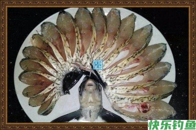 长江野钓武昌鱼,鱼味“孔雀开屏”做法,鲜美武昌鱼让人直流口水(图1) 长江野钓武昌鱼,鱼味“孔雀开屏”做法,鲜美武昌鱼让人直流口水(图1)