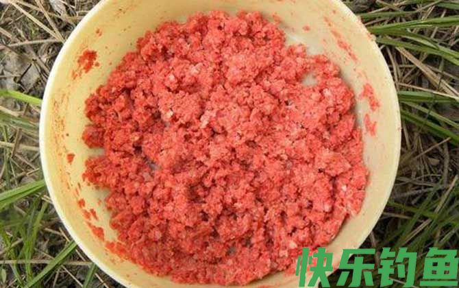 天热用什么饵料钓鱼好？(图2)