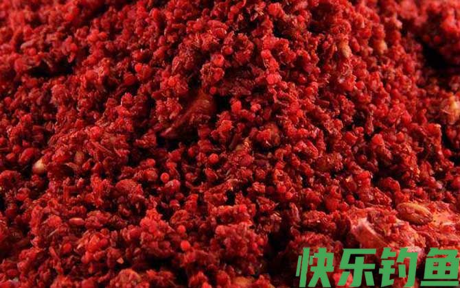 冬天什么打窝最诱鱼？(图1)